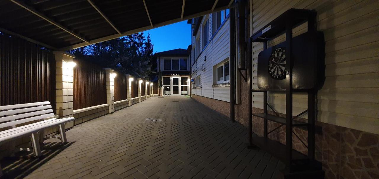קובנה Aparthotel 4 ,, Cosy House Billiard " - Sauna & Parking מראה חיצוני תמונה