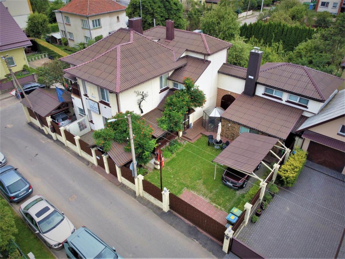 קובנה Aparthotel 4 ,, Cosy House Billiard " - Sauna & Parking מראה חיצוני תמונה