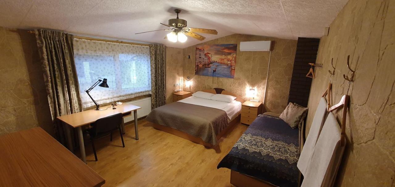 קובנה Aparthotel 4 ,, Cosy House Billiard " - Sauna & Parking מראה חיצוני תמונה