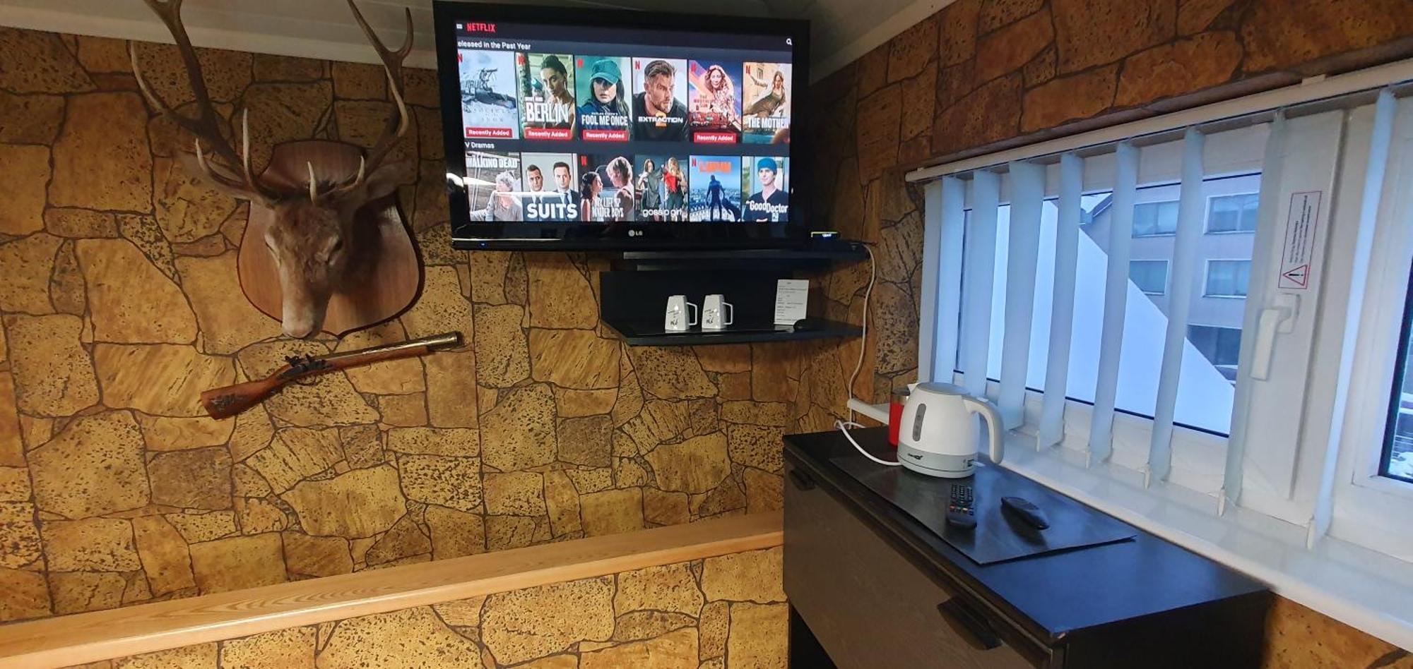 קובנה Aparthotel 4 ,, Cosy House Billiard " - Sauna & Parking מראה חיצוני תמונה
