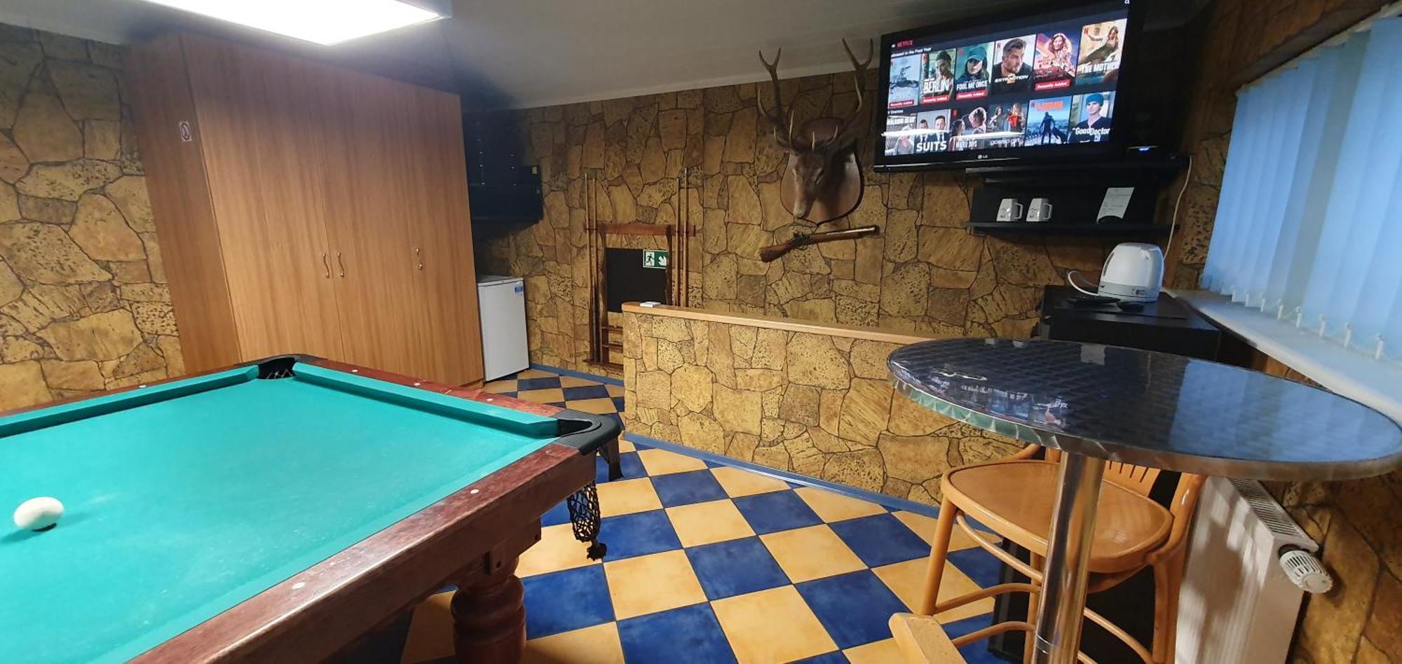קובנה Aparthotel 4 ,, Cosy House Billiard " - Sauna & Parking מראה חיצוני תמונה