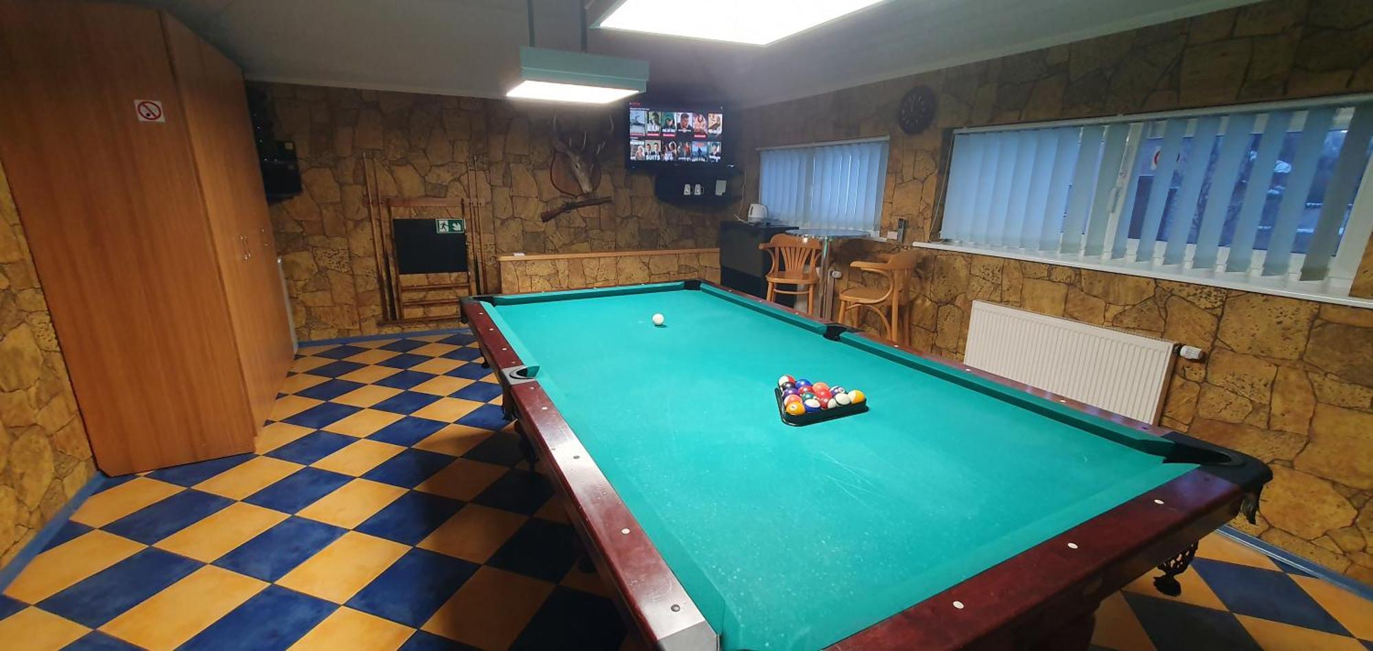 קובנה Aparthotel 4 ,, Cosy House Billiard " - Sauna & Parking מראה חיצוני תמונה